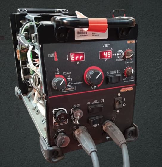 Mantenimiento correctivo de soldadora Lincoln